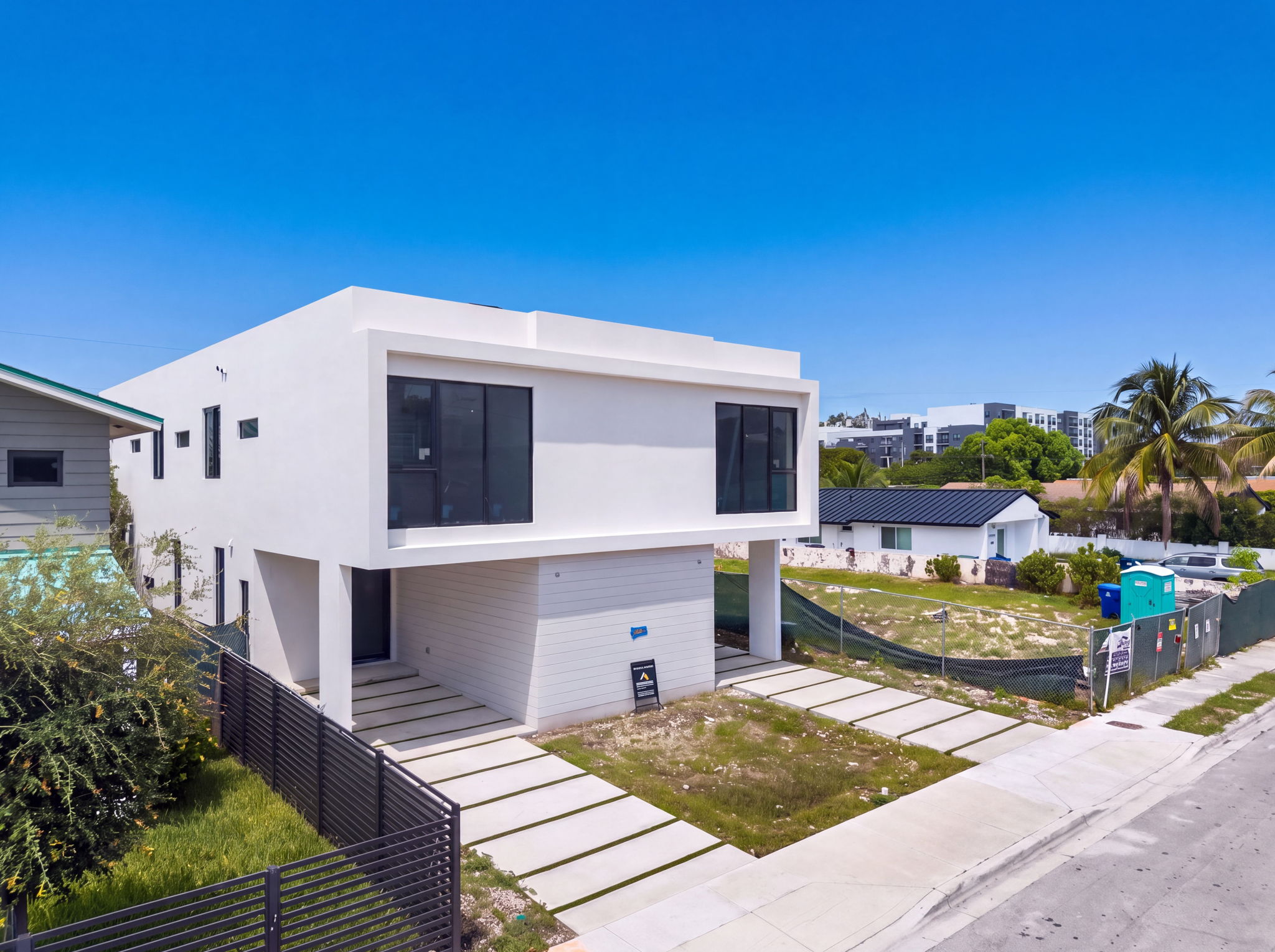 1910 NW 2nd Ct Duplex